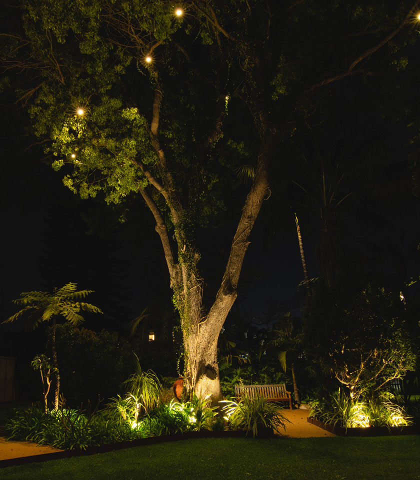 Warm White Garden Light Transformer Hub