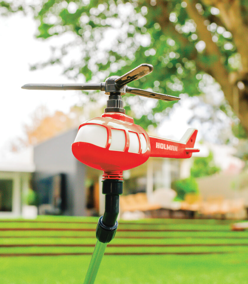 Helisoaker Rotating Helicopter Sprinkler - Red - Image 3