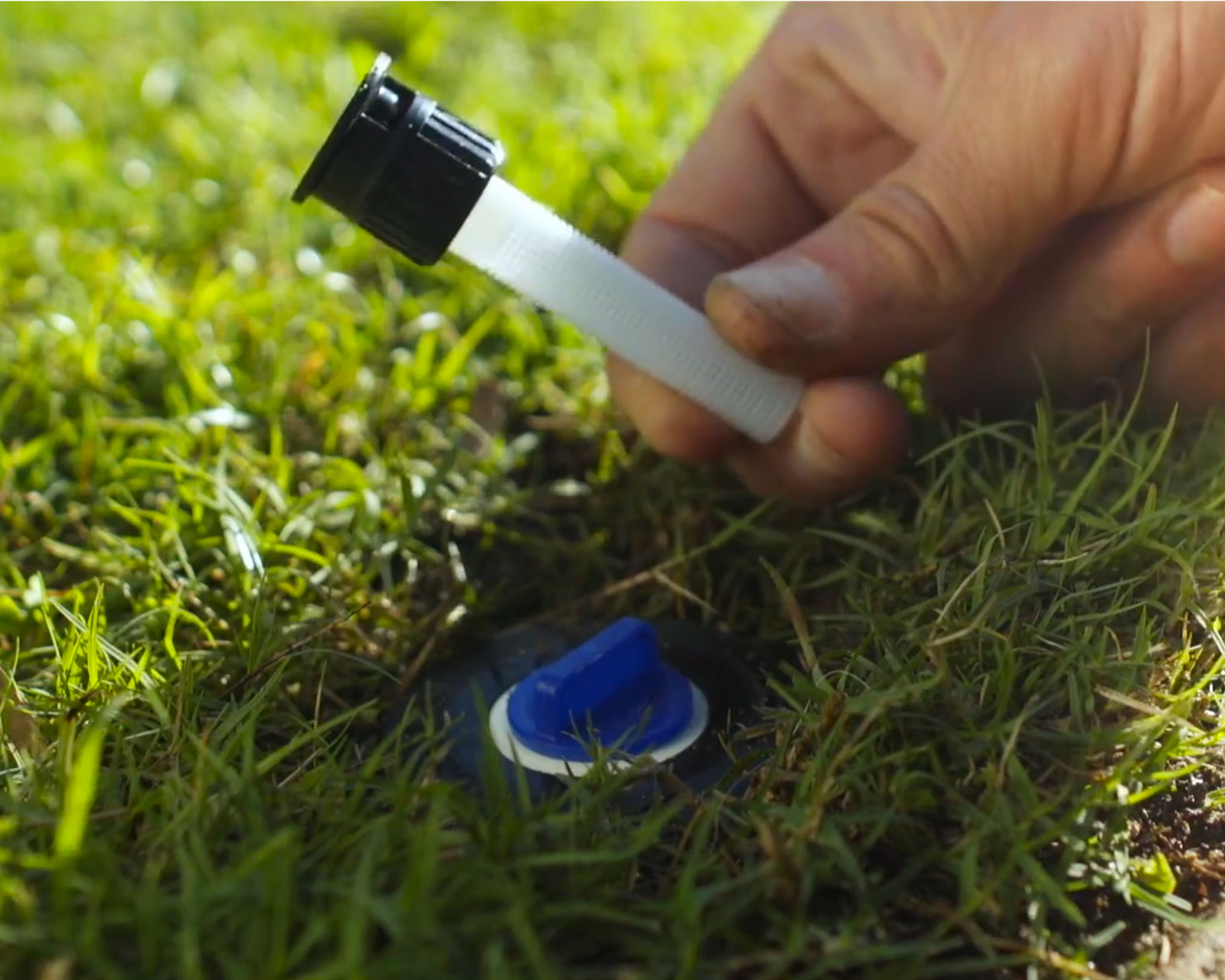 cleaning-pop-up-sprinklers-replacing-nozzle