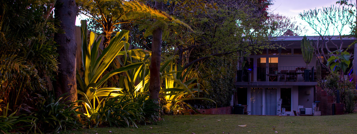 setting-up-garden-lights-main-image-3 setting-up-garden-lights-main-image-3